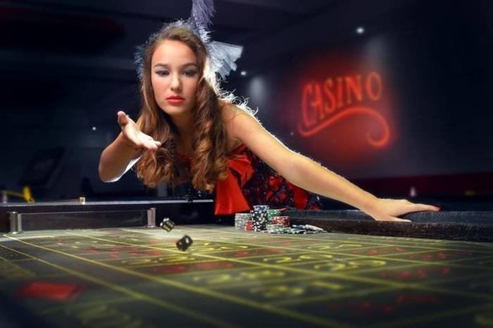 Platform megahoki88 menampilkan koleksi permainan slot dan meja dealer langsung
